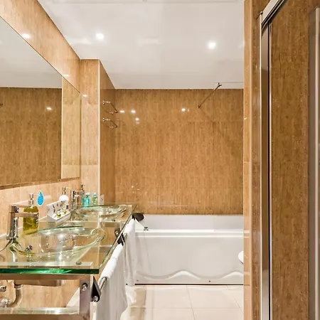 Apartment Cozy In With Kitchenette